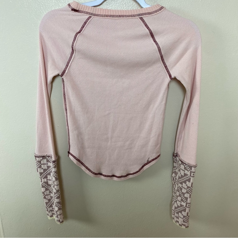 Free People She’s Reversible Cuff Thermal Top in Dreamt Kiss - Picture 7 of 9